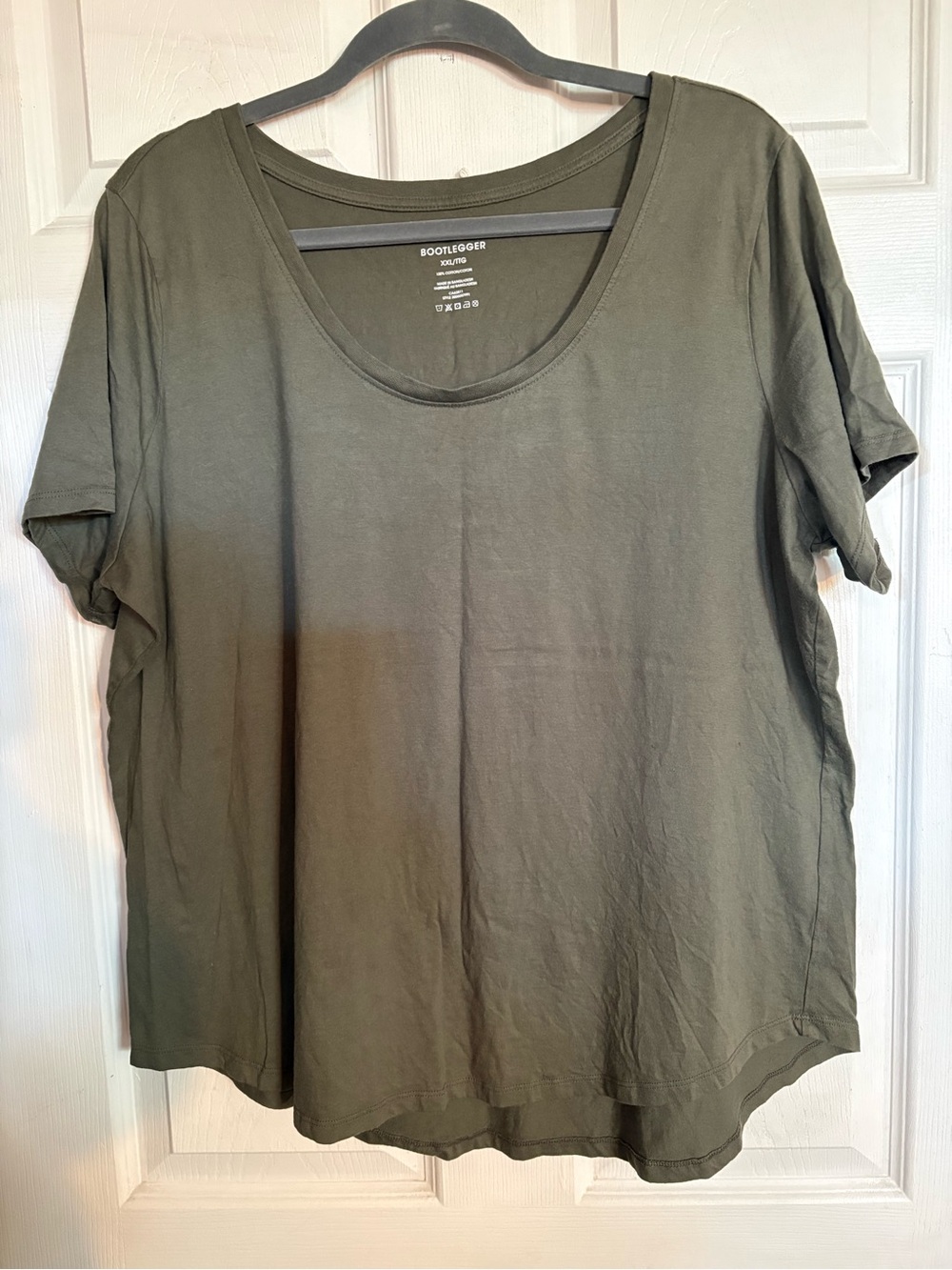 Bootlegger Women’s Olive Scoop Neck Short Sleeve Tee